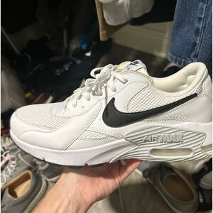 MEN'S NIKE AIR MAX EXCEE SNEAKERS